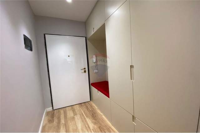 Tirane, jepet me qera apartament 1+1+A Kati 3, 78 m² 700 Euro (Rr. Siri Kodra)