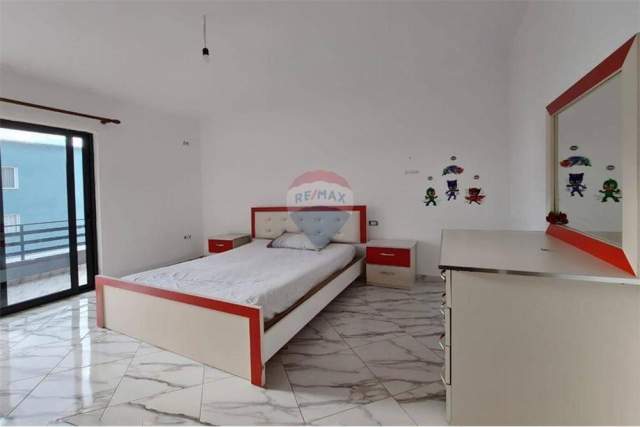 Tirane, jepet me qera apartament 2+1+A+BLK Kati 7, 100 m² 350 Euro (Rr. 3--Deshmoret)