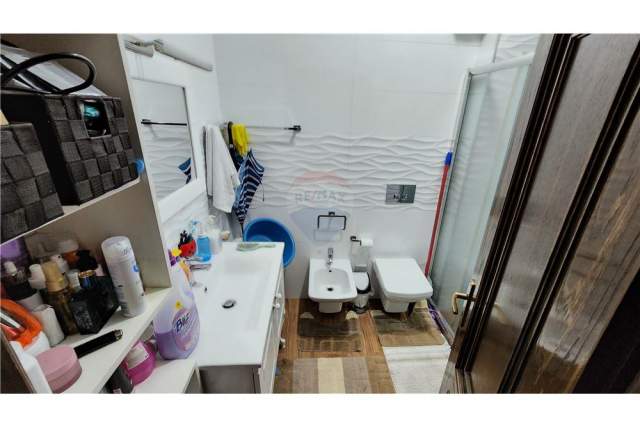 Tirane, jepet me qera apartament 2+1+A+BLK Kati 2, 74 m² 800 Euro (Reshit Collaku)