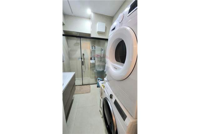 Tirane, jepet me qera apartament 2+1+A+BLK Kati 2, 140 m² 1.600 Euro (Rr. Faik Konica)