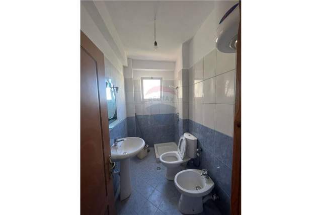 Durres, shitet apartament 2+1+A+BLK Kati 2, 80 m² 68.000 Euro (Mali i Robit)