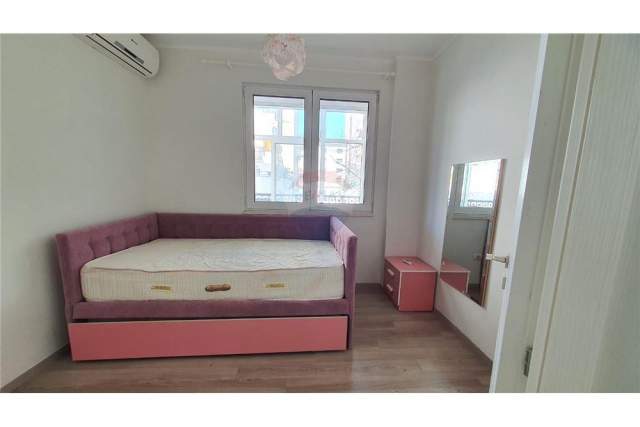 Tirane, jepet me qera apartament 3+1+A+BLK Kati 2, 124 m² 1.500 Euro (Blloku)
