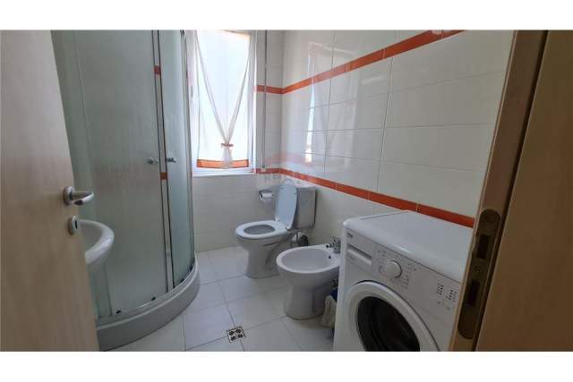 Tirane, jepet me qera apartament 1+1+A Kati 9, 60 m² 420 Euro (sokol olldashi)