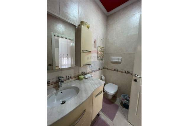 Tirane, shitet apartament 3+1+A+BLK Kati 10, 320 m² 550.000 Euro (Rr. Elbasanit)