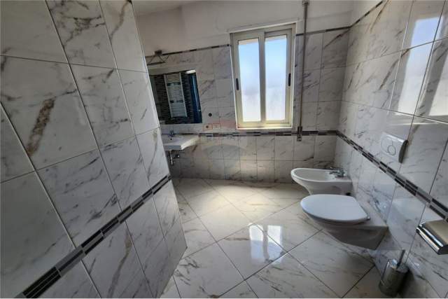 Tirane, shitet apartament 2+1+A+BLK Kati 8, 206 m² 195.000 Euro (Don Bosko)