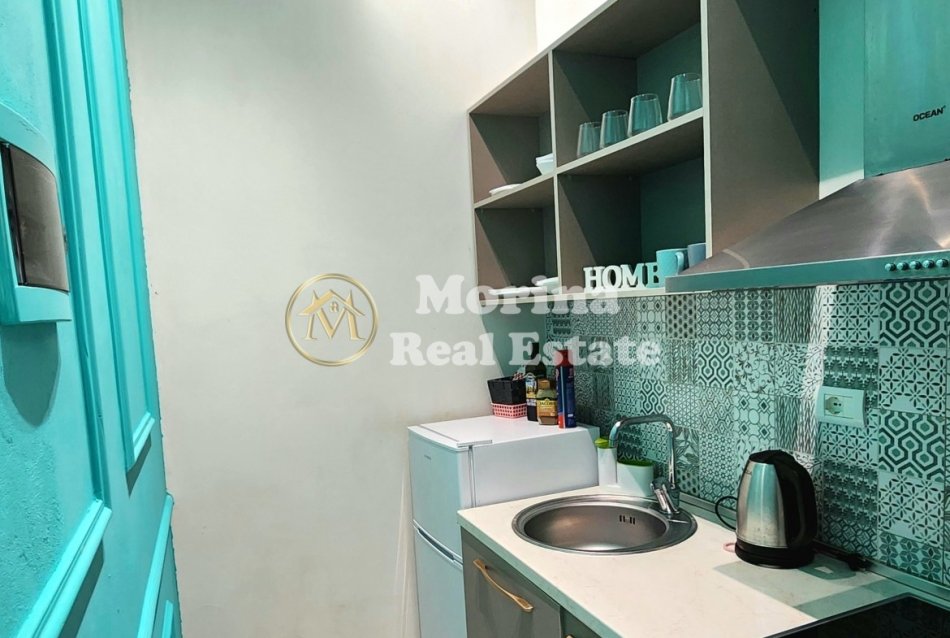 Durres, shitet ambjent biznesi Kati 1, 110 m² 200.000 € (Mali i Robit/Golem)