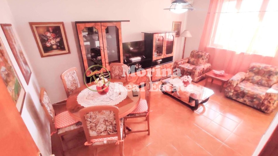 Tirane, jepet me qera apartament 2+1 Kati 4, 78 m² 600 € (Qender)