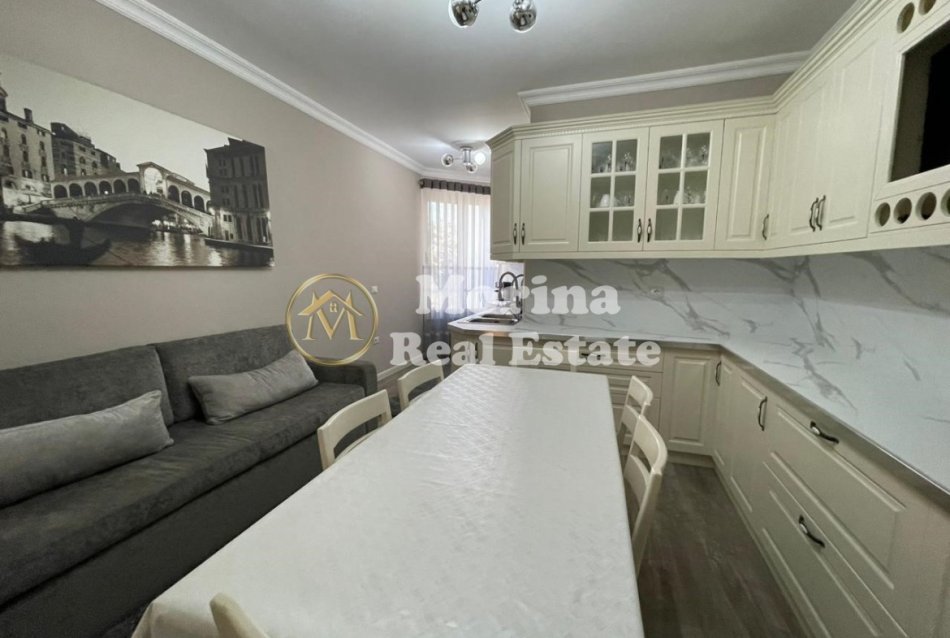 Tirane, shitet apartament 3+1 Kati 2, 140 m² 228.000 € (Murgas/Rruga Dajt)