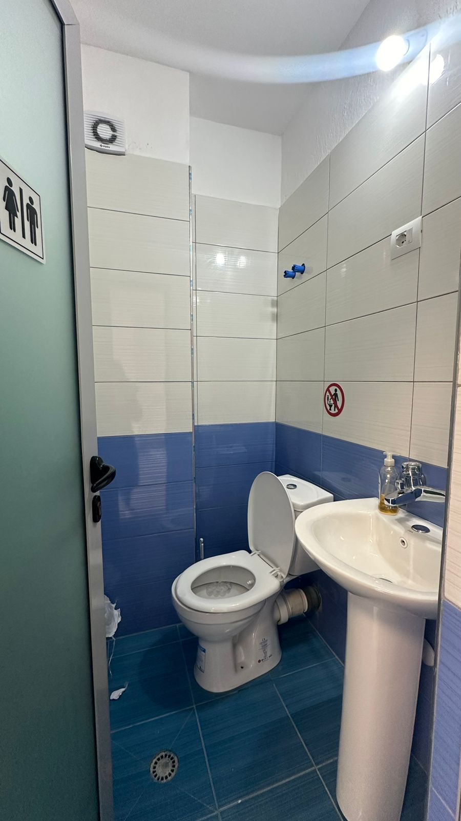 Qera, Ambient Biznesi, Brryli, Tiranë - 350€ | 80.5 m²