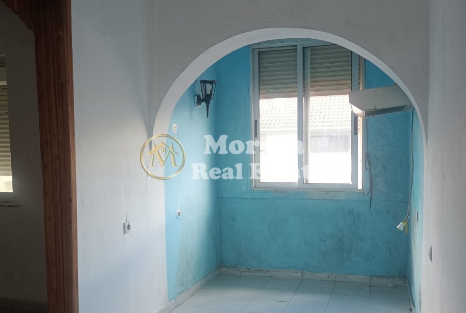 Tirane, shitet apartament 1+1 Kati 3, 56 m² 97.500 € (Rruga Bardhyl/Oslo Farmacia 10)