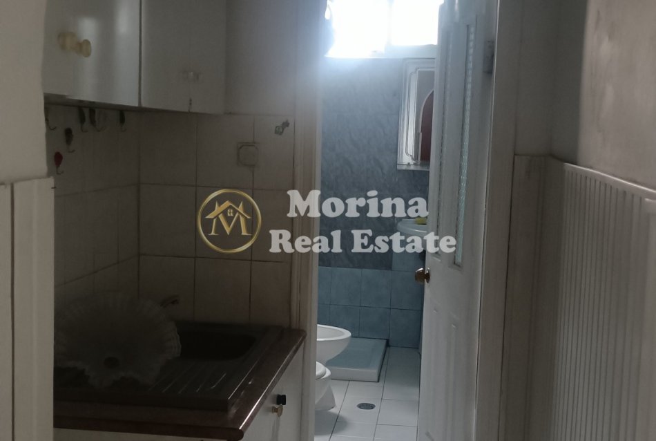 Tirane, shitet apartament 1+1 Kati 3, 56 m² 97.500 € (Rruga Bardhyl/Oslo Farmacia 10)