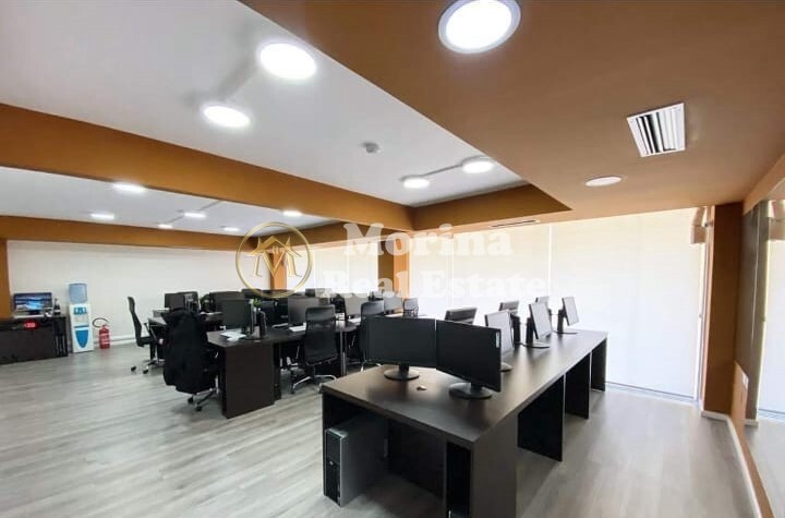Shqiperi, shitet dyqan Kati 2, 200 m² 1.000.000 € (Rruga Sami Frasheri/Shkolles Petro Nini)