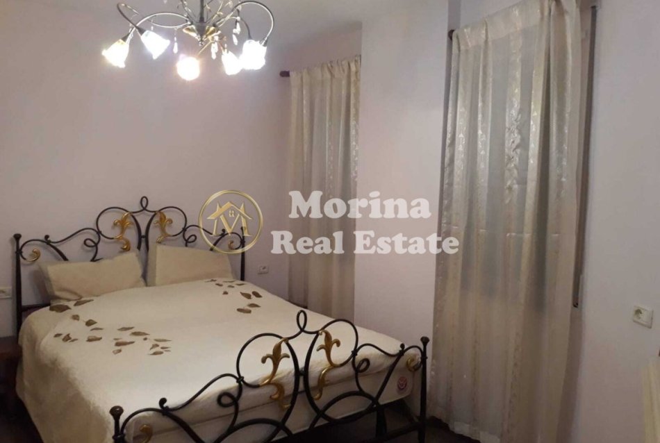 Tirane, jepet me qera apartament 2+1 Kati 1, 84 m² 600 € (Qender)