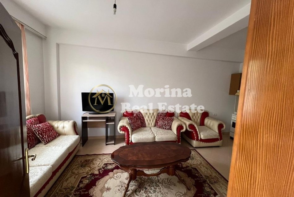 Tirane, jepet me qera shtepi 1+1 Kati 2, 60 m² 300 € (Vilat Amerikane)
