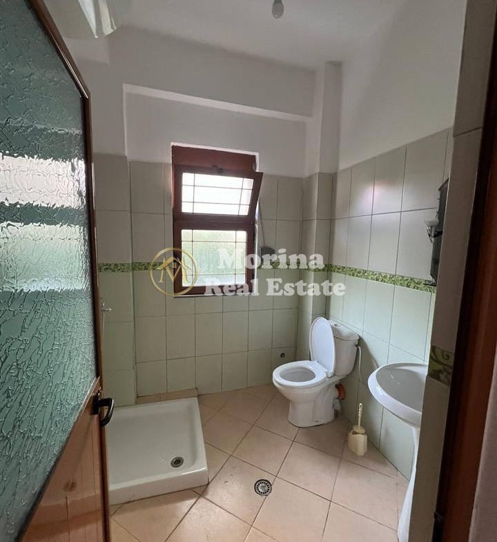 Tirane, jepet me qera shtepi 1+1 Kati 2, 60 m² 300 € (Vilat Amerikane)