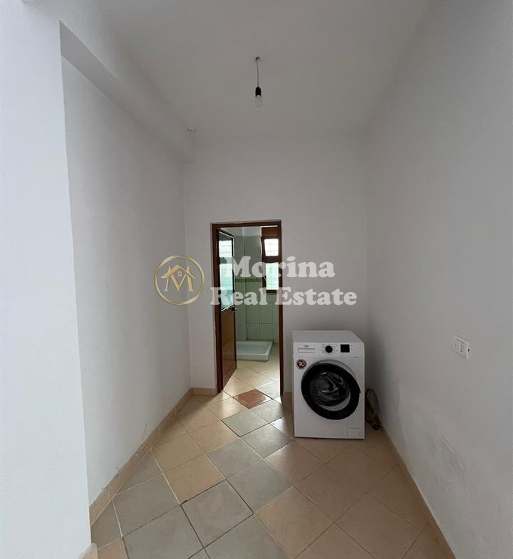 Tirane, jepet me qera shtepi 1+1 Kati 2, 60 m² 300 € (Vilat Amerikane)