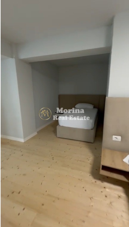 Tirane, jepet me qera apartament duplex 1+1 Kati 0, 80 m² 700 € (Rruga Durresit)