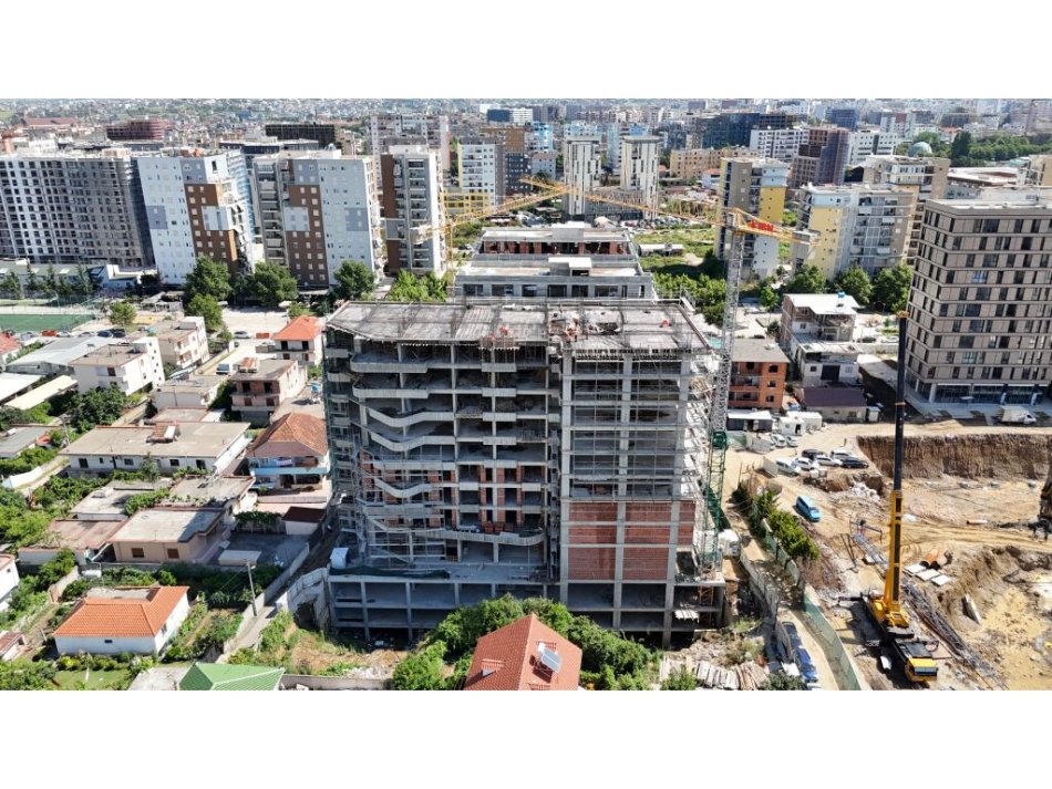 Tirane, shitet apartament 1+1+Ballkon Kati 7, 73 m² 106.000 € (FUSHA AVIACIONIT)