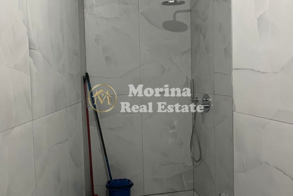 Tirane, jepet me qera apartament 2+1 Kati 4, 95 m² 450 € (Ali Demi)
