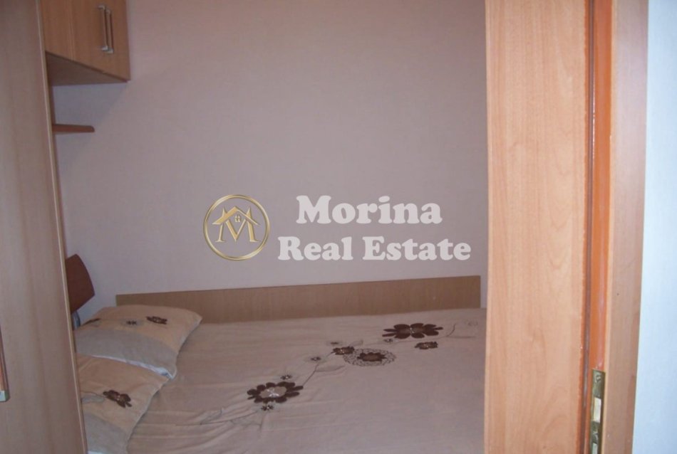 Tirane, shitet apartament 1+1 Kati 3, 34 m² 71.400 € (Rruga Jordan Misja)