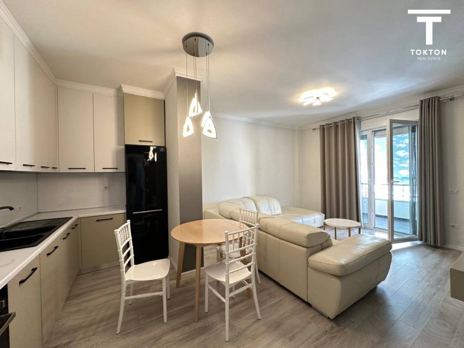 Tirane, shitet apartament 2+1 Kati 3, 100 m² 135.000 € (Rruga e Teleferikut) TT 1053