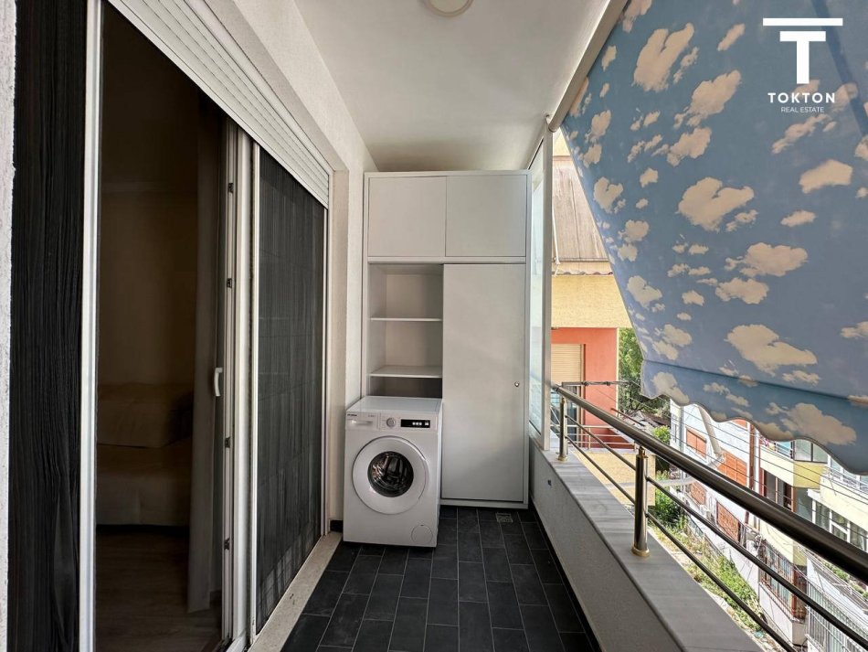 Tirane, shitet apartament 2+1 Kati 3, 100 m² 135.000 € (Rruga e Teleferikut) TT 1053