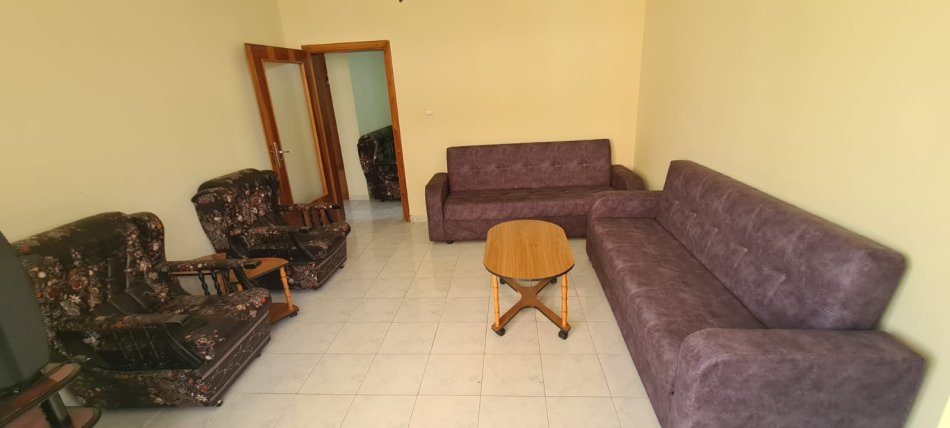 Durres, jepet me qera apartament 2+1 Kati 3, 113 m² 500 € (Vollga, Durres)