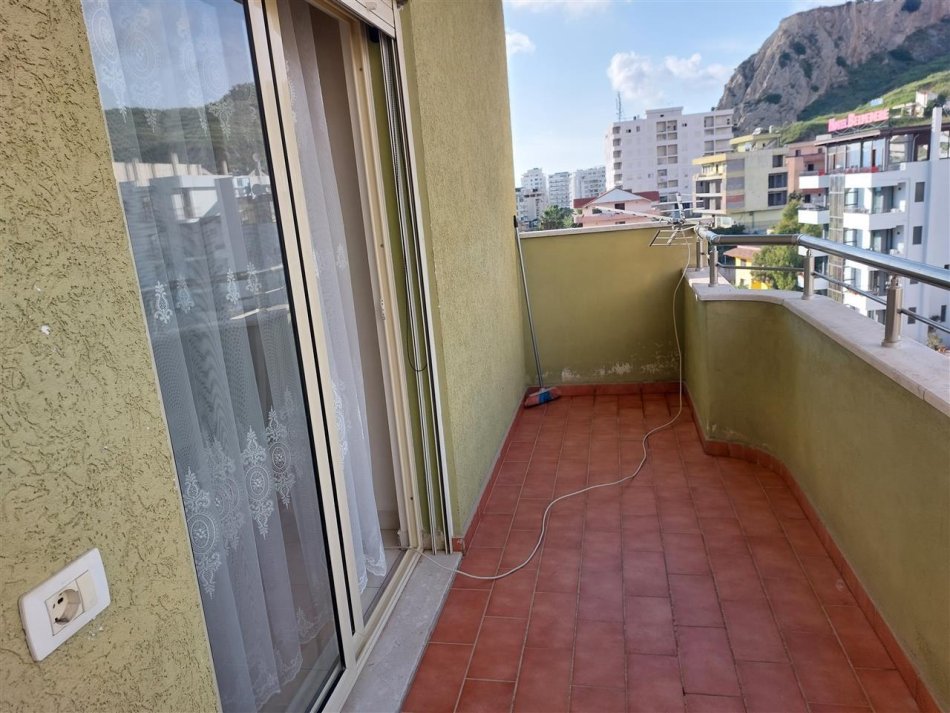 Durres, shitet apartament 1+1+Ballkon Kati 5, 60 m² 60.000 € (Shkembi Kavajes, Durres)