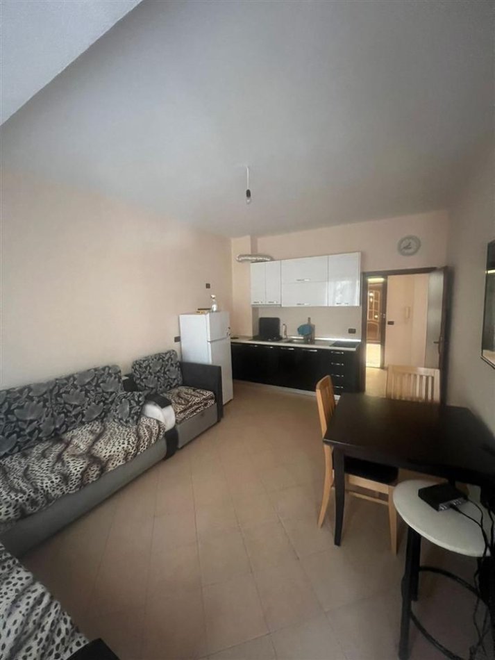 Durres, shitet apartament 1+1+Ballkon Kati 3, 60 m² 70.000 € (Mali Robit, Durres)