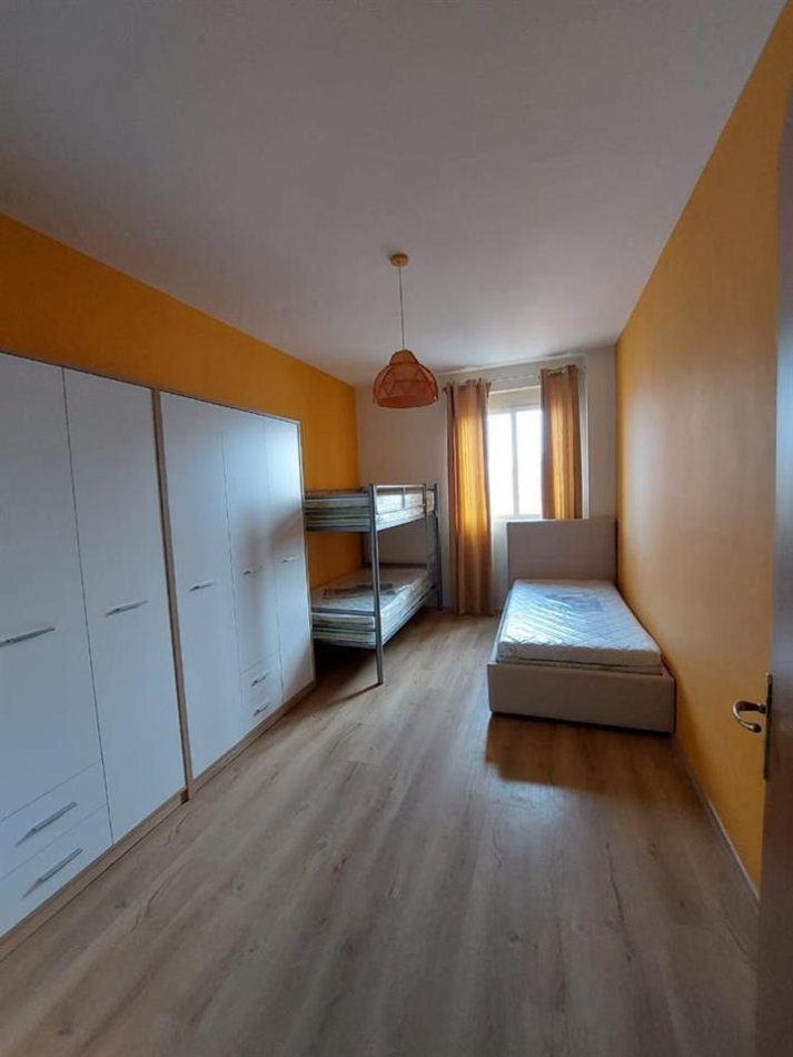 Durres, jepet me qera apartament 2+1+Ballkon Kati 3, 98 m² 390 € (Muzeumi, Durres)