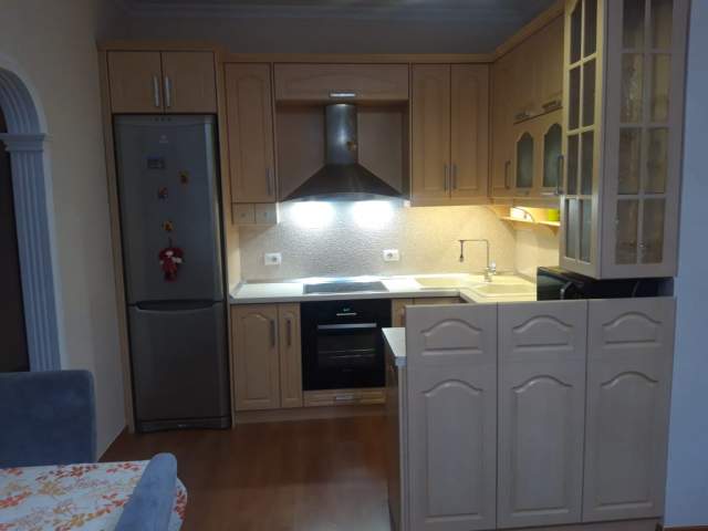 TIRANE: Jepet me Qera Apartament 2+1+A+BLK Kati 4, (Jordan Misja, perball Gener 2)