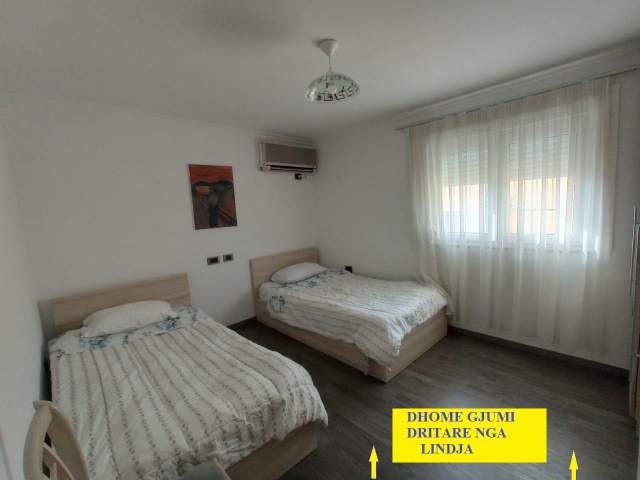 Tirane, Shitet Apartament cilësor & bollshëm, 2+1me 2-banjo, ballkon, kati 7, pallat ri 9 kat, sip.120m, Cmim 250'000€, rr.Sulejman Delvina, 30m Shesh