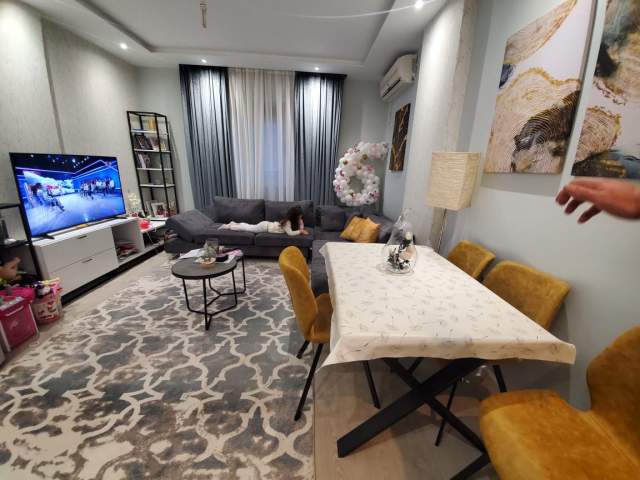Tirane, shes apartament  te mobiluar investuar 2+1+BLK 154.000 Euro ( afer Big Market mbi unaze)