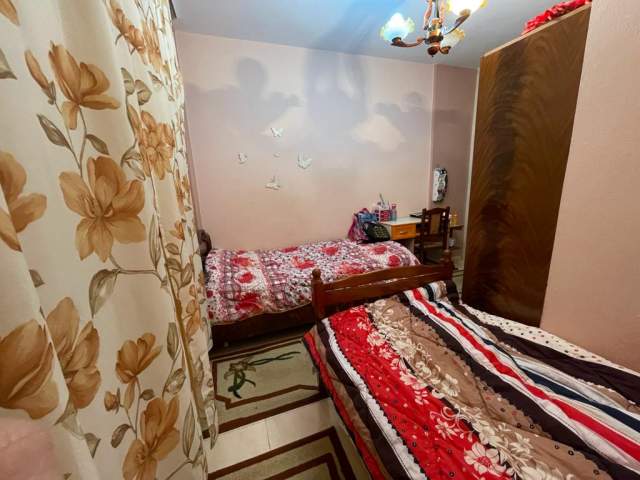 Durres, jepet me qera apartament 2+1+BLK Kati 4, 20.000 Leke (Pavarsia)