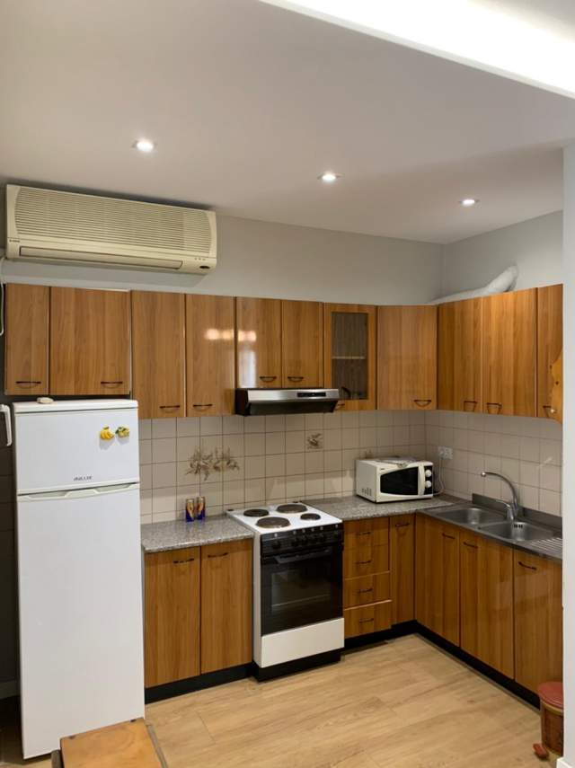 Tirane,Apartament 2+1 me qira blloku vasil shantos Kati 2