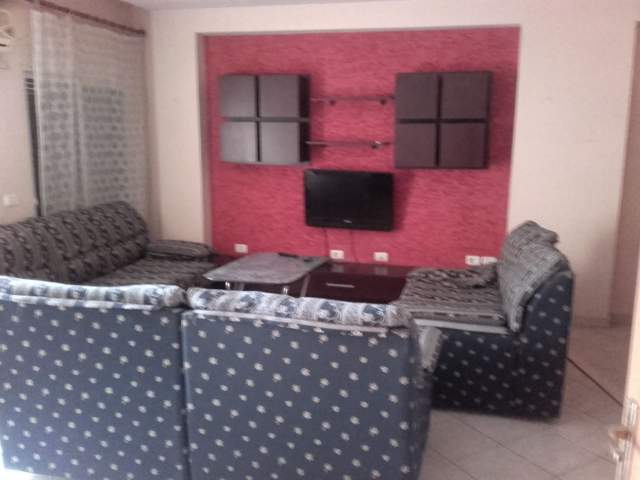 Tirane, jepet me qera apartament 2+1+A+BLK Kati 3, 110 m² 400 Euro (Rrobert Zhvarc)