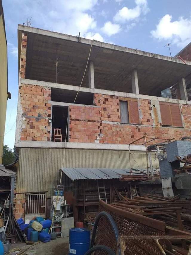 Kucove, shitet Vile 4+1+A+BLK 180.000 Euro (shes Vile 4+1 Kati 0, 382 m², Rruga Tafil Skenda)