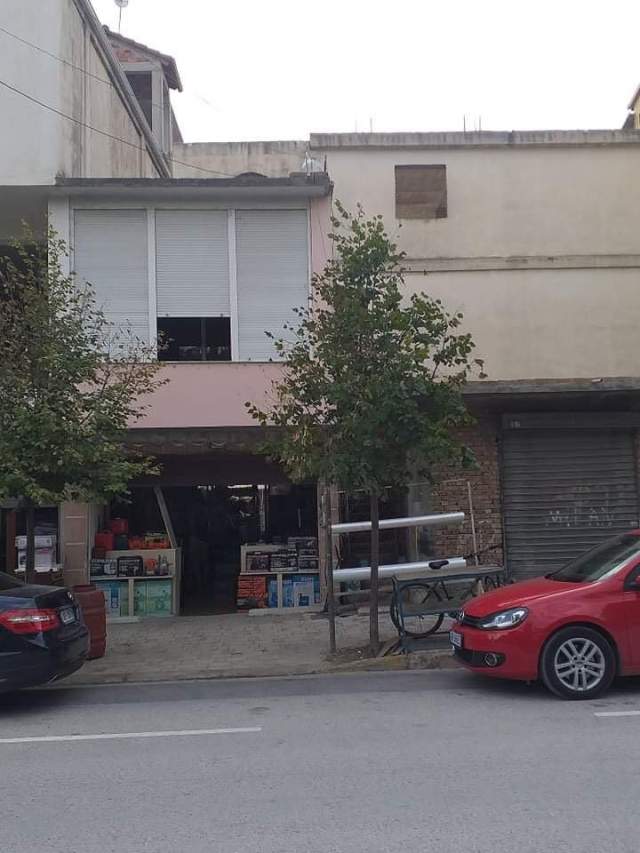 Kucove, shitet Vile 4+1+A+BLK 180.000 Euro (shes Vile 4+1 Kati 0, 382 m², Rruga Tafil Skenda)