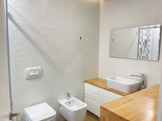 Tirane, shitet apartament duplex 2+1+BLK Kati 8, 138 m² 320.000 Euro (Rruga e Kavajes)