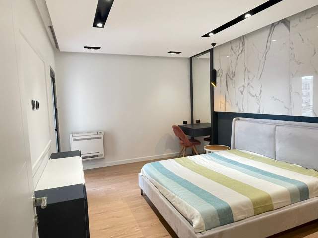 Tirane, shitet apartament duplex 2+1+BLK Kati 8, 138 m² 320.000 Euro (Rruga e Kavajes)