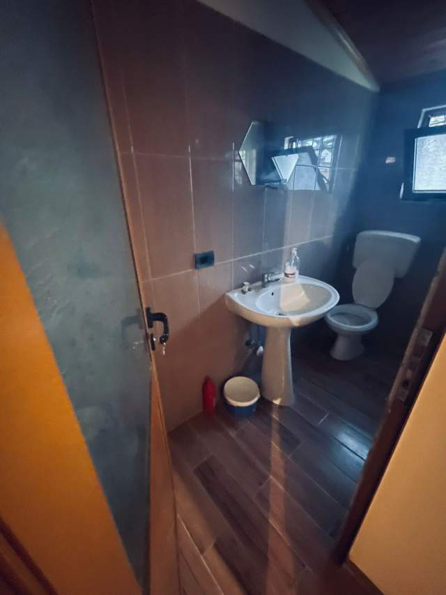 Tirane, jepet me qera 1+1 Kati 0, 70 m² 200 mije Leke  (Feti Gjilani, Misto Mame)