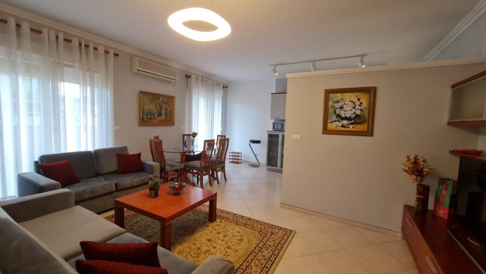 Gjykata e Larte, 2+1 +ballkon+parkim Kati 5, 141 m² 349.000 € Gjykata e Larte (Tajvani)
