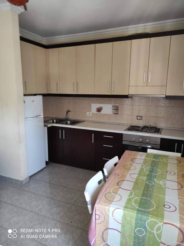Tirane, jepet me qera apartament 1+1 Kati 5, 23.000 Leke (BESIM ALLA)