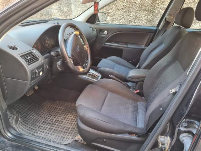 Tirane, shitet makine Ford Mondeo Viti 2006, 2.500 Euro