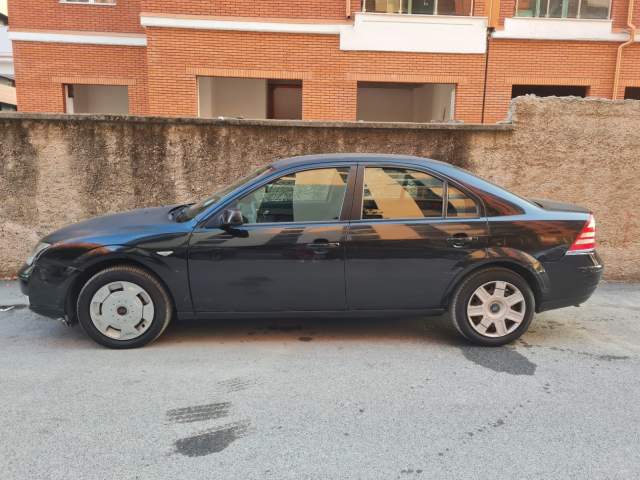 Tirane, shitet makine Ford Mondeo Viti 2006, 2.500 Euro