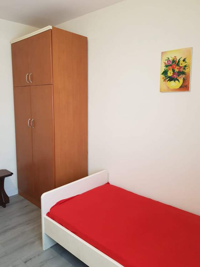 Tirane, jepet me qera apartament 2+1+BLK Kati 4, 85 m² 450 Euro (rr Kongresi i Lushnjes)