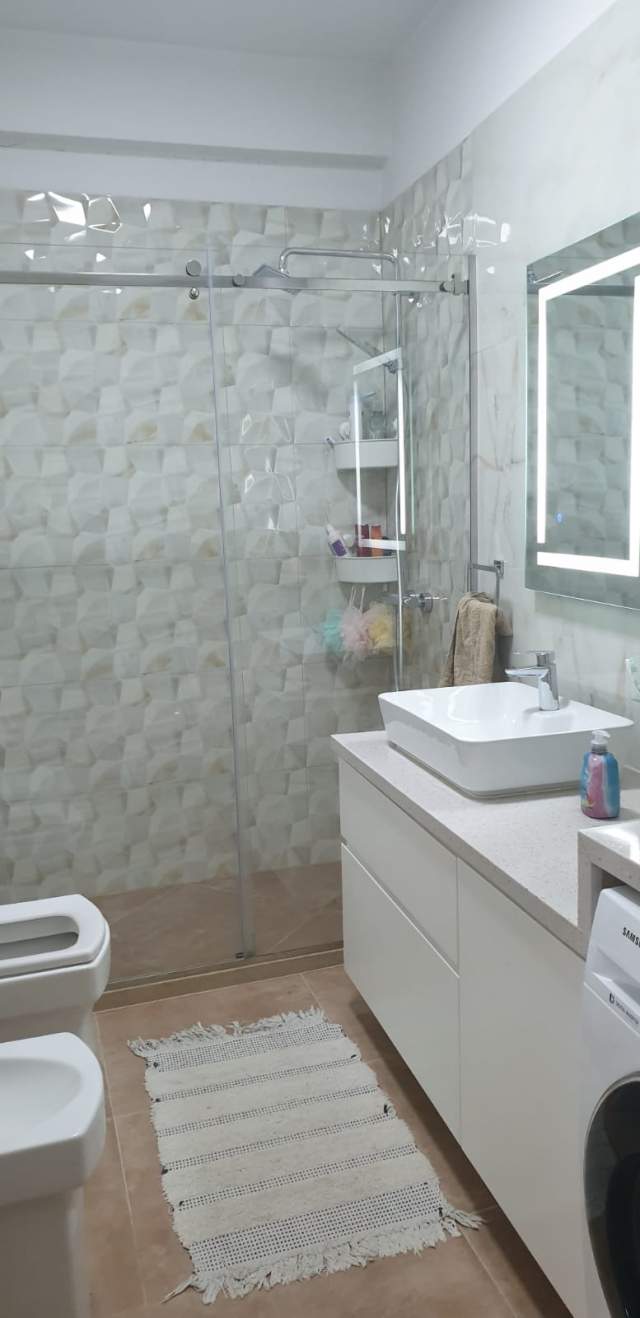 Tirane, jepet me qera apartament 2+1+BLK Kati 3, 107 m² 500 Euro (rr Sitki Cico)