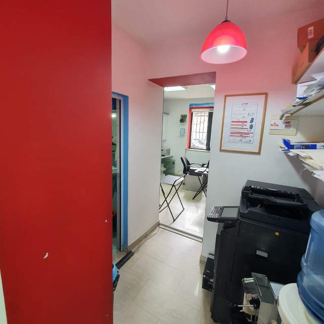Tirane, jepet me qera zyre Kati 0, 85 m² 800 Euro (nikolla  tupe)