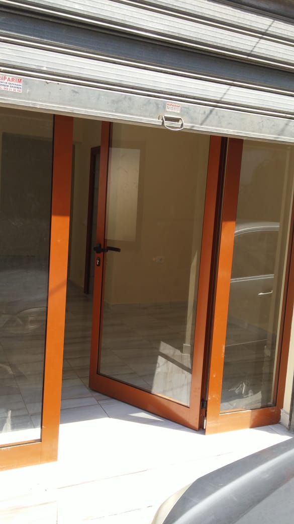Tirane, jepet me qera ambjent biznesi Kati 0, 33 m² 40.000 Leke (bardhok biba)