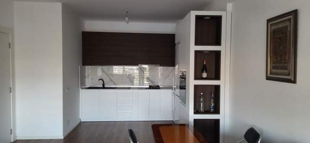 Tirane, jepet me qera apartament 1+1+BLK Kati 6, 90 m² 350 Euro (dritan hoxha)